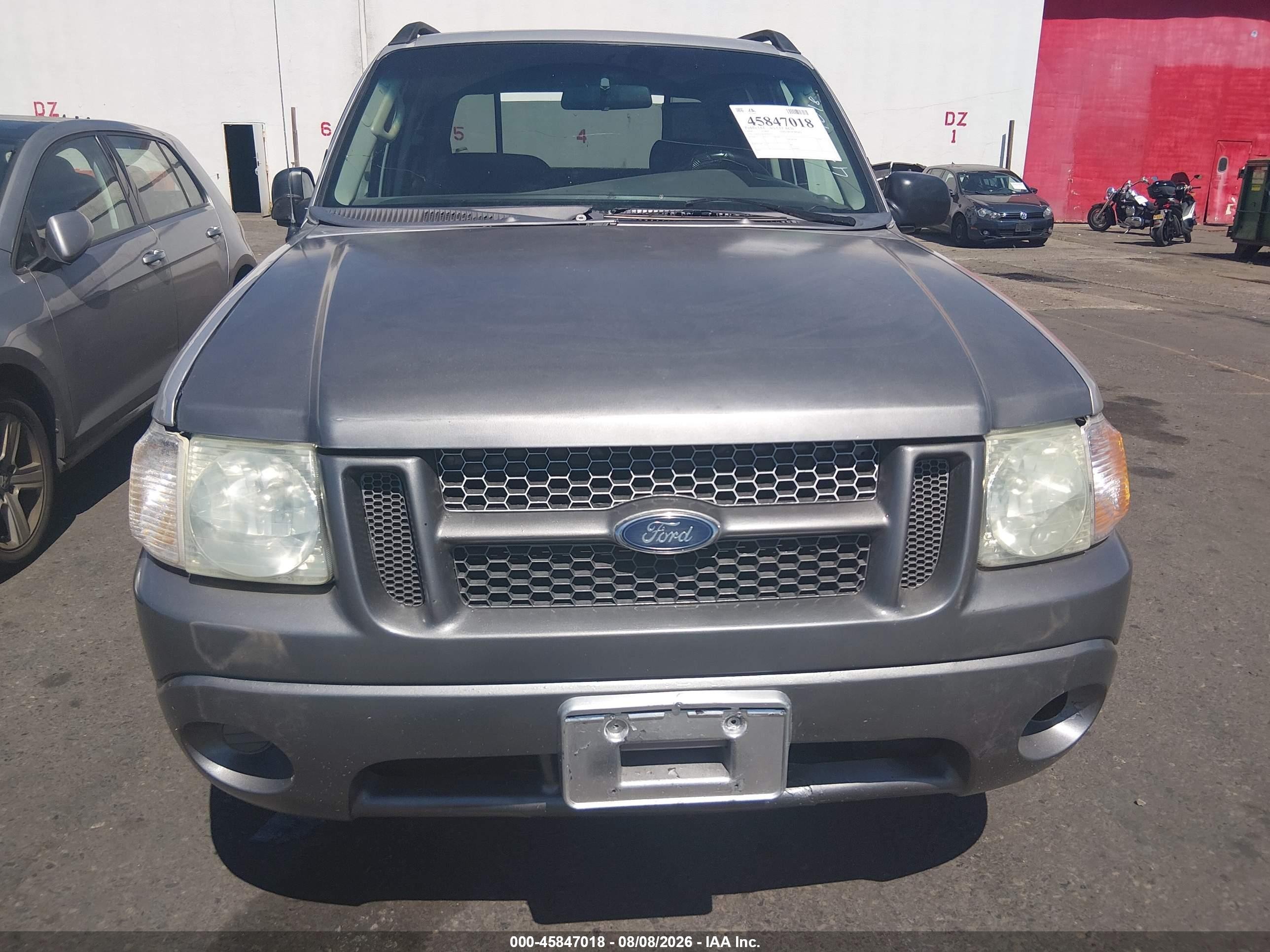 2004 Ford Explorer Sport Trac Adrenalin/xls/xlt Silver vin: 1FMZU67K24UB10371