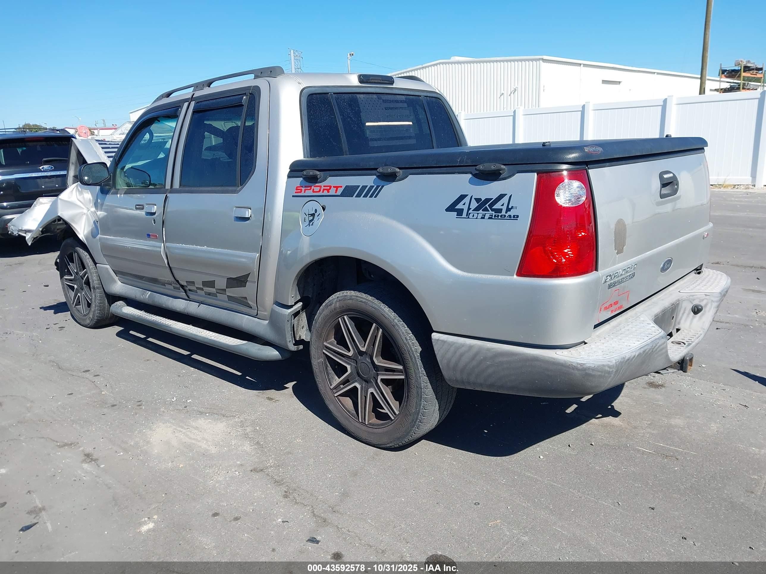 2004 Ford Explorer Sport Trac Adrenalin/xls/xlt Silver vin: 1FMZU67K34UA77994