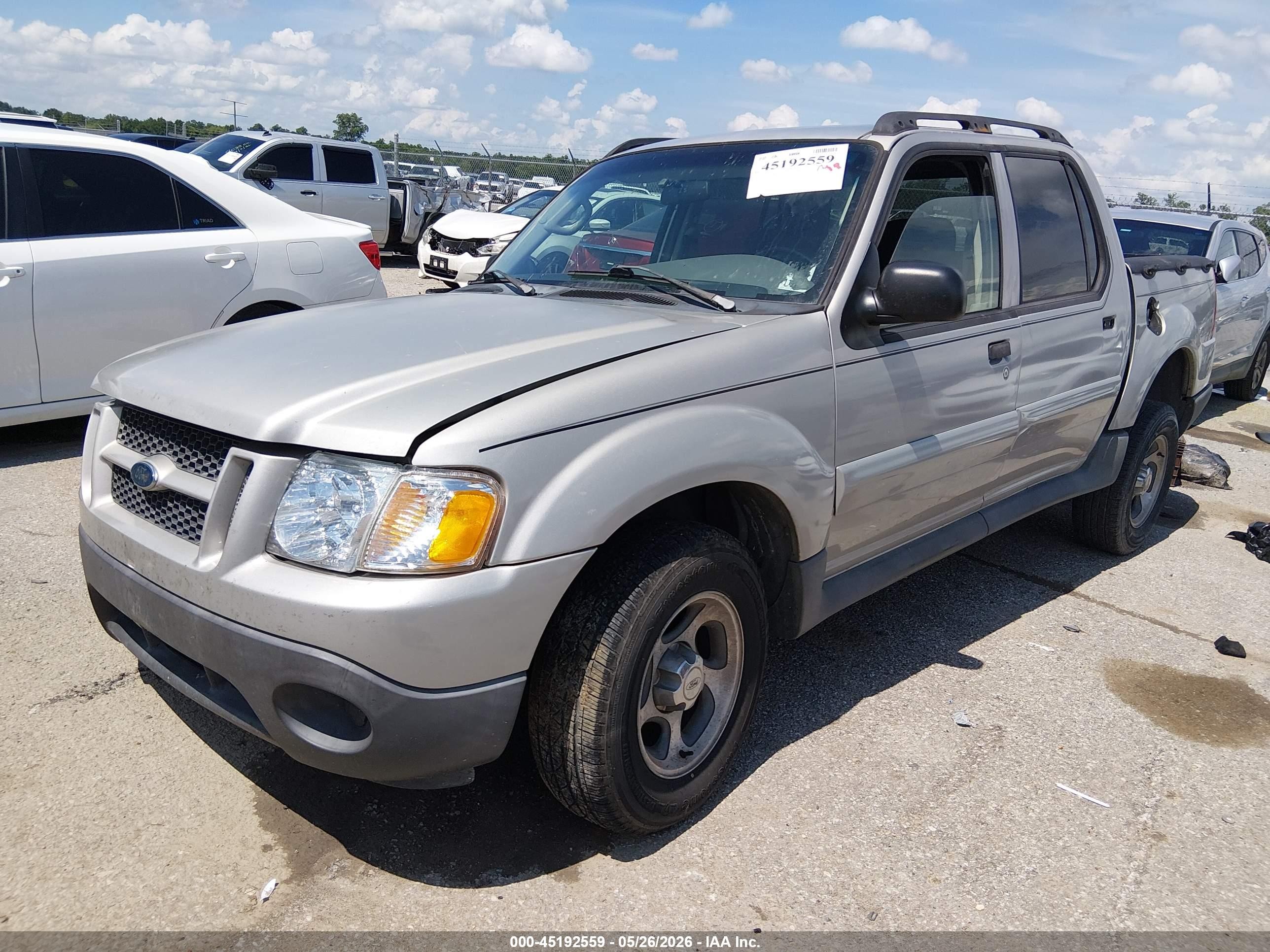 2004 Ford Explorer Sport Trac Adrenalin/xls/xlt Silver vin: 1FMZU67K34UB58476
