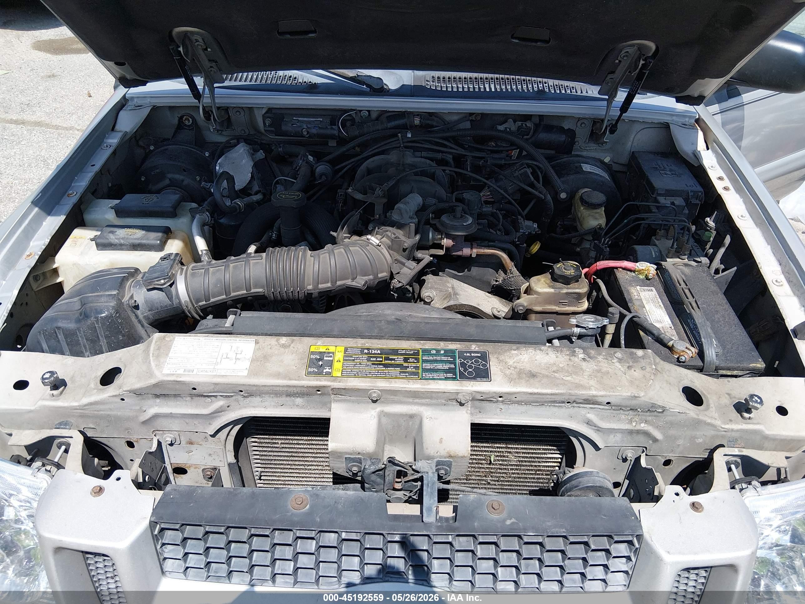 2004 Ford Explorer Sport Trac Adrenalin/xls/xlt Silver vin: 1FMZU67K34UB58476
