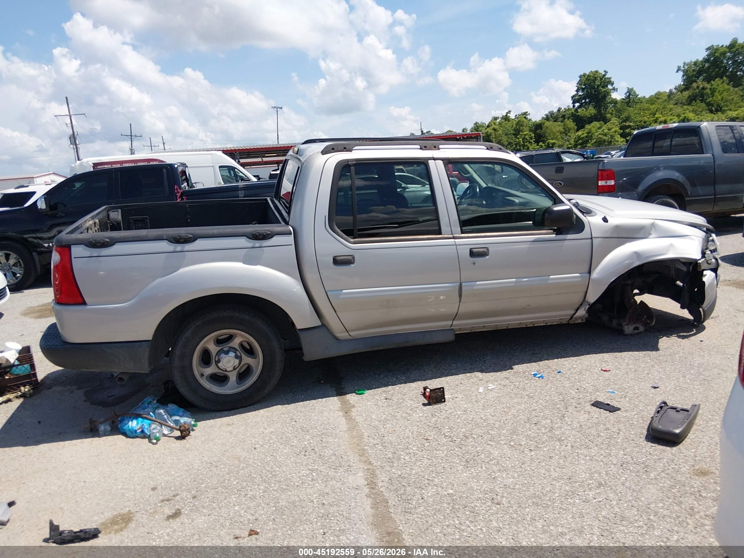 2004 Ford Explorer Sport Trac Adrenalin/xls/xlt Silver vin: 1FMZU67K34UB58476