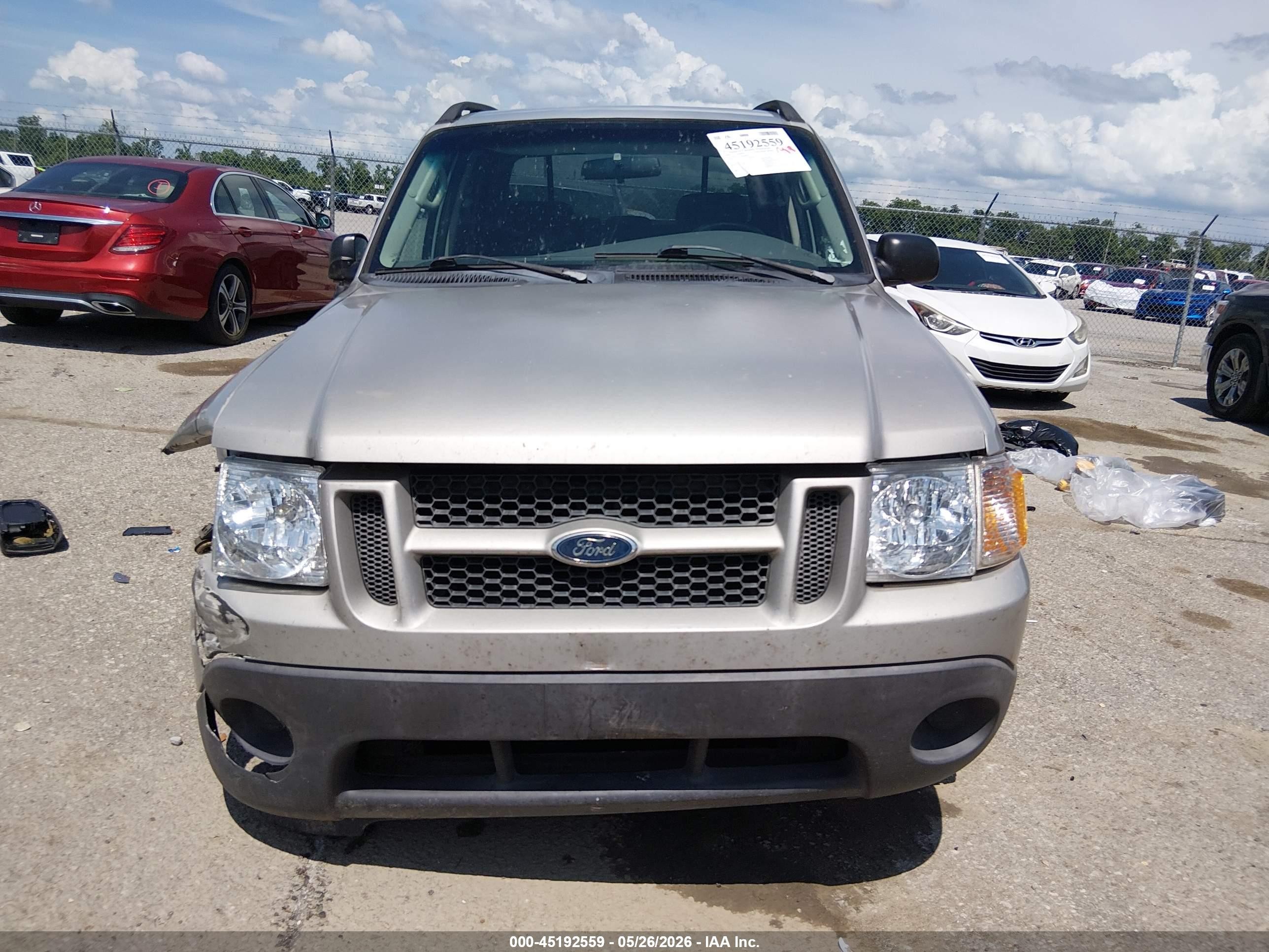 2004 Ford Explorer Sport Trac Adrenalin/xls/xlt Silver vin: 1FMZU67K34UB58476