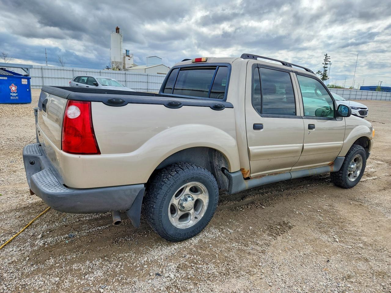 2004 Ford Explorer Sport Trac Beige vin: 1FMZU67K44UB72807