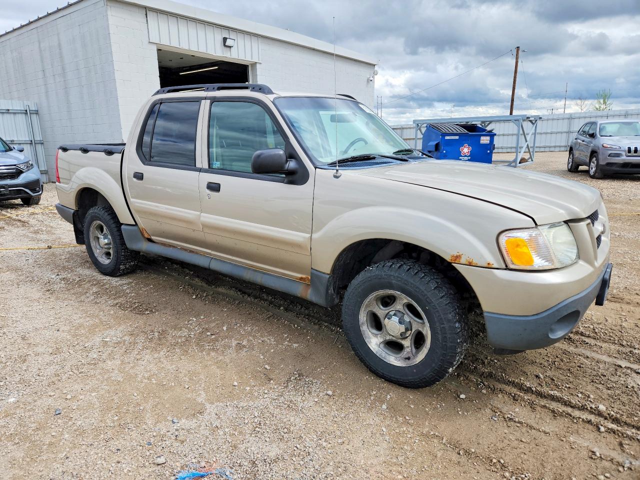 2004 Ford Explorer Sport Trac Beige vin: 1FMZU67K44UB72807