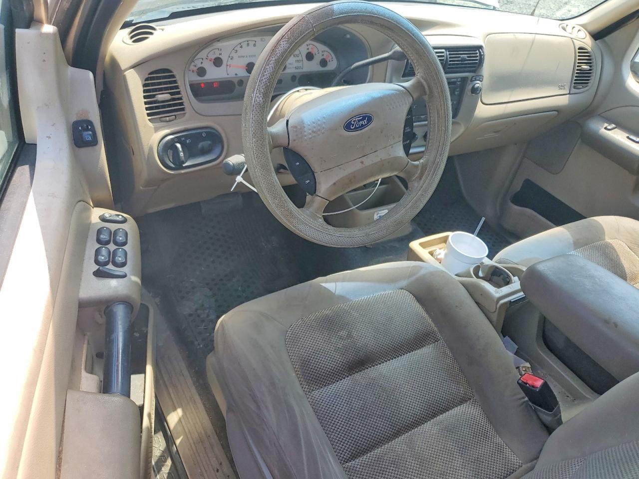 2005 Ford Explorer Sport Trac Желто-коричневый vin: 1FMZU67K45UB52185