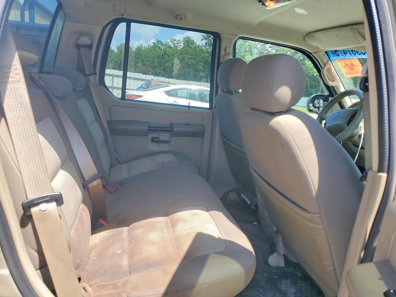 2005 Ford Explorer Sport Trac Желто-коричневый vin: 1FMZU67K45UB52185