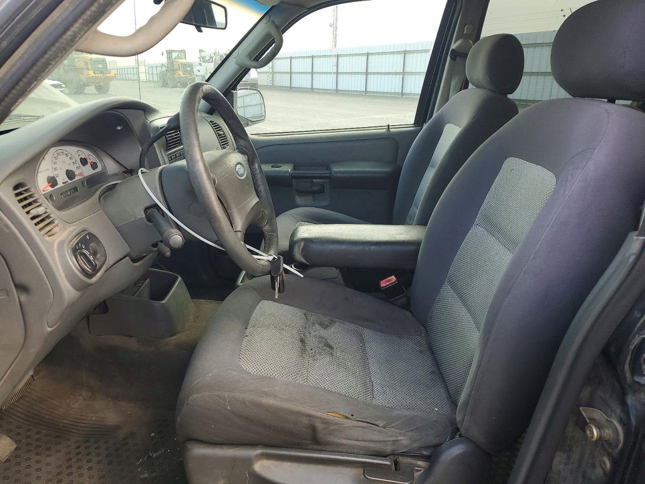 2005 Ford Explorer Sport Trac Black vin: 1FMZU67K55UA00626