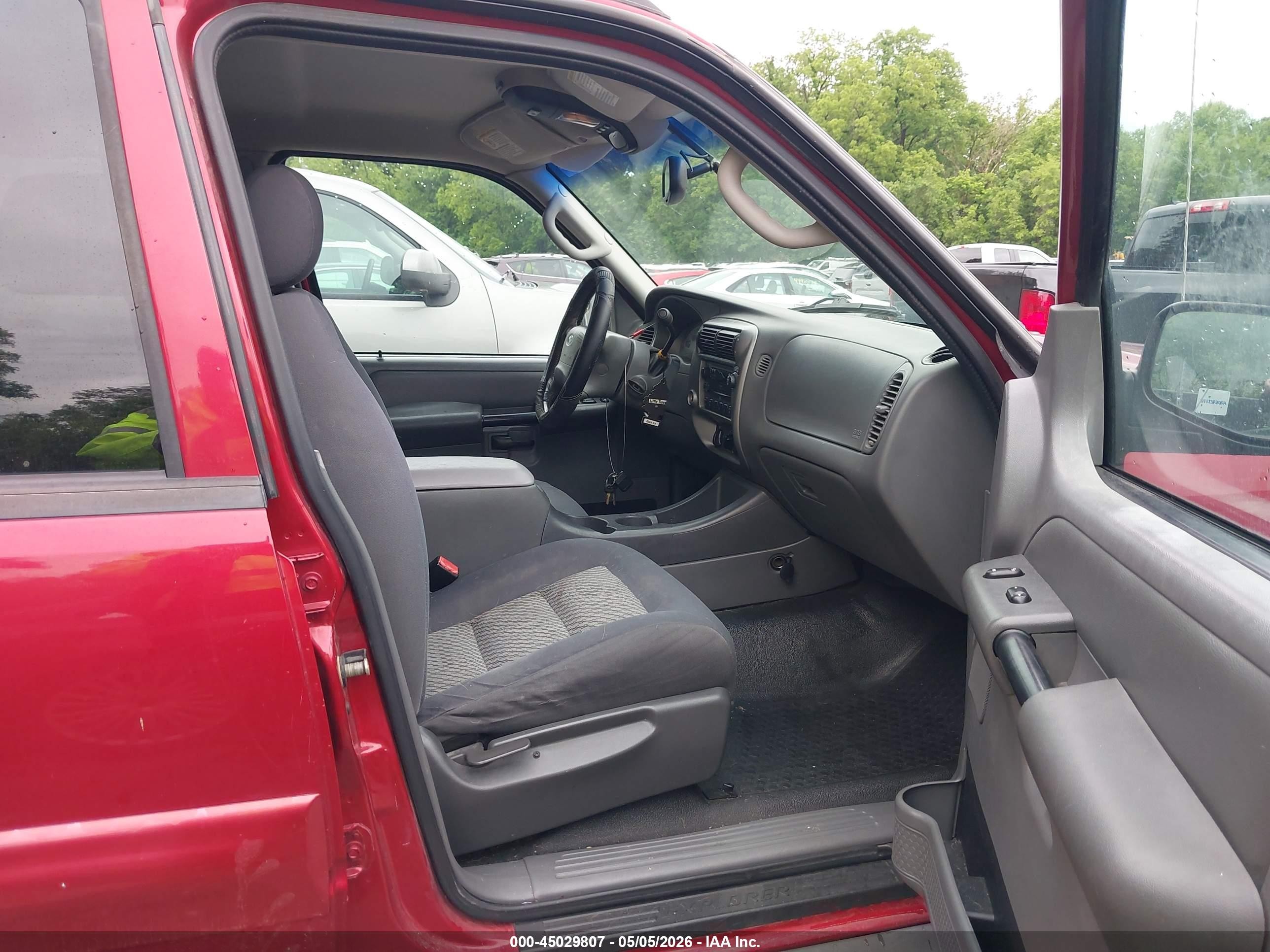 2005 Ford Explorer Sport Trac Adrenalin/xls/xlt Red vin: 1FMZU67K75UA77689
