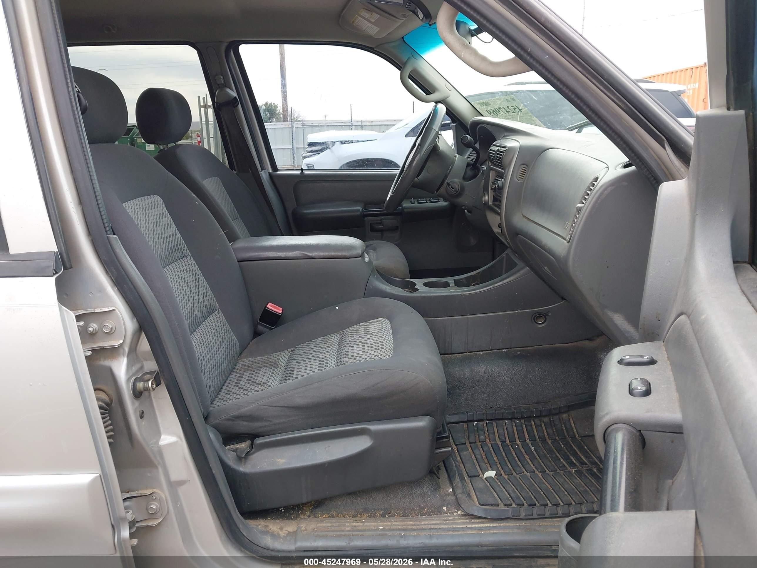 2005 Ford Explorer Sport Trac Adrenalin/xls/xlt Silver vin: 1FMZU67K75UA88921