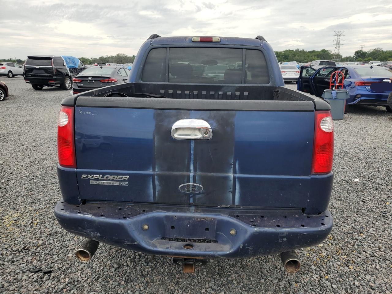 2005 Ford Explorer Sport Trac Blue vin: 1FMZU67K85UA53322