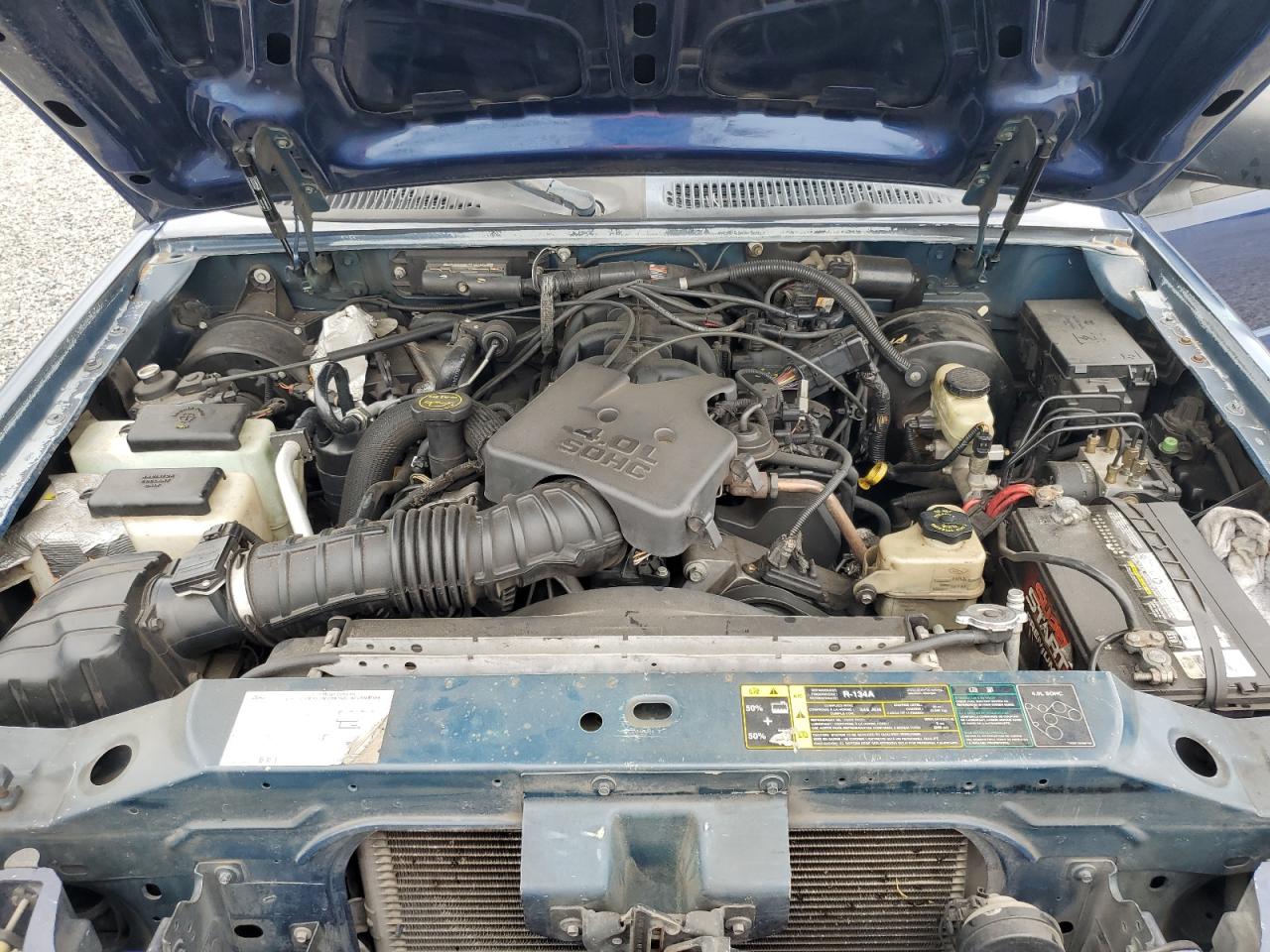 2005 Ford Explorer Sport Trac Blue vin: 1FMZU67K85UA53322