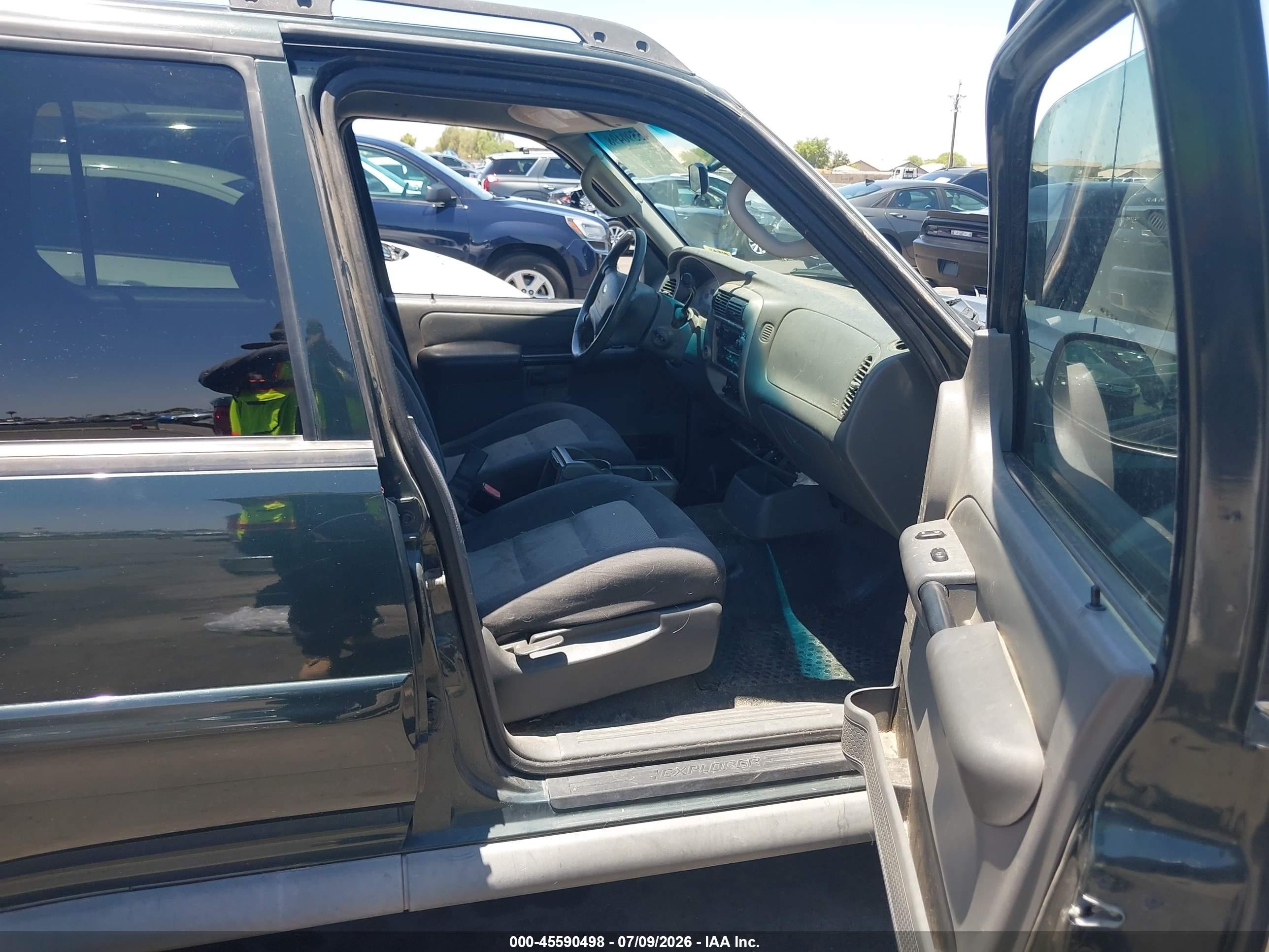 2004 Ford Explorer Sport Trac   Зеленый vin: 1FMZU67K94UB85522