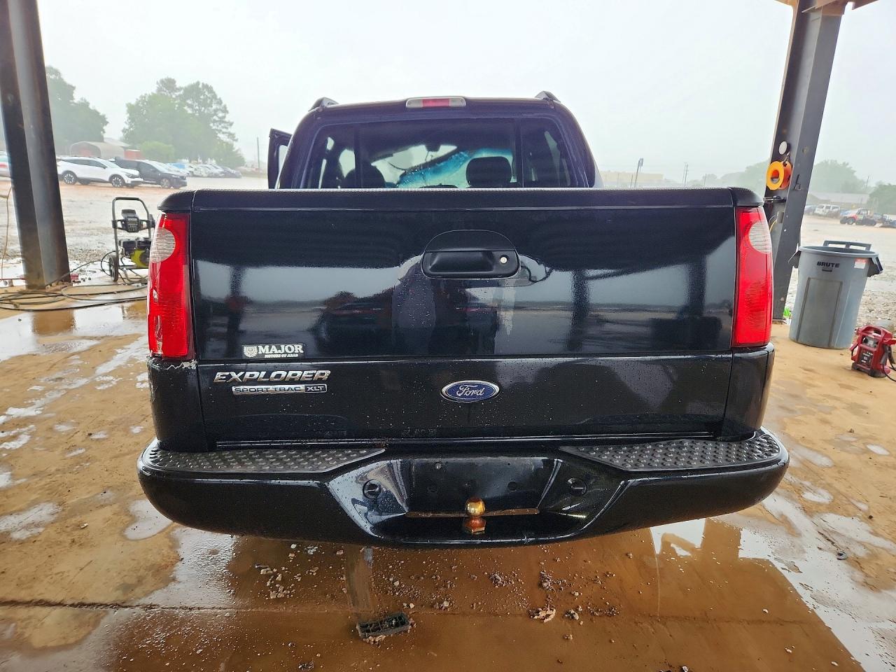 2004 Ford Explorer Black vin: 1FMZU67KX4UA47021