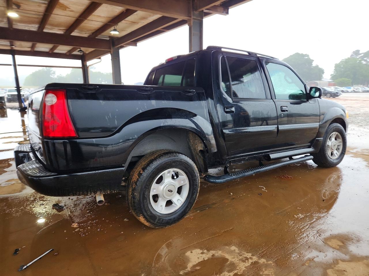 2004 Ford Explorer Black vin: 1FMZU67KX4UA47021