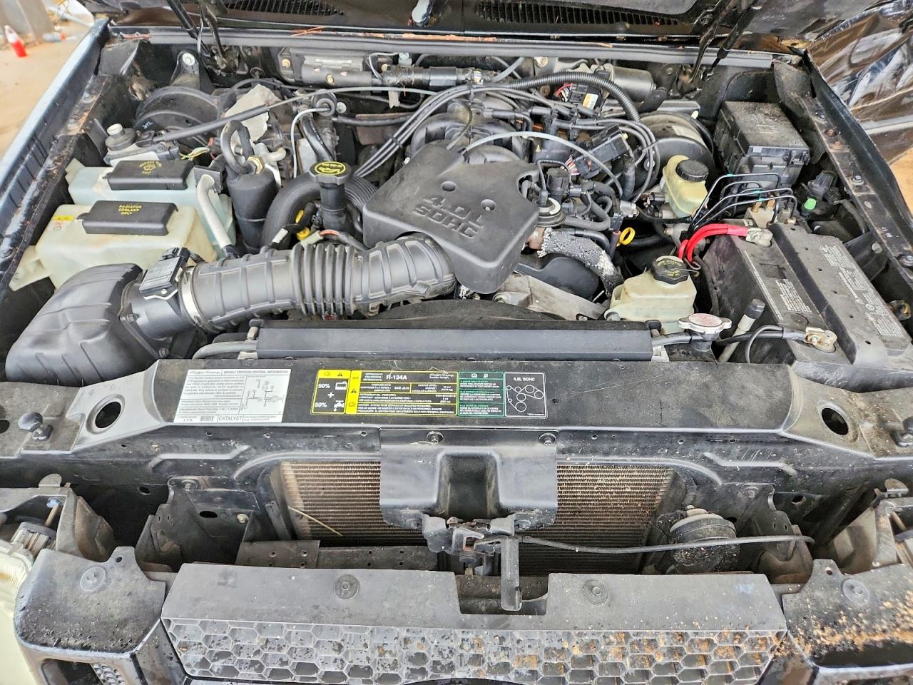 2004 Ford Explorer Black vin: 1FMZU67KX4UA47021