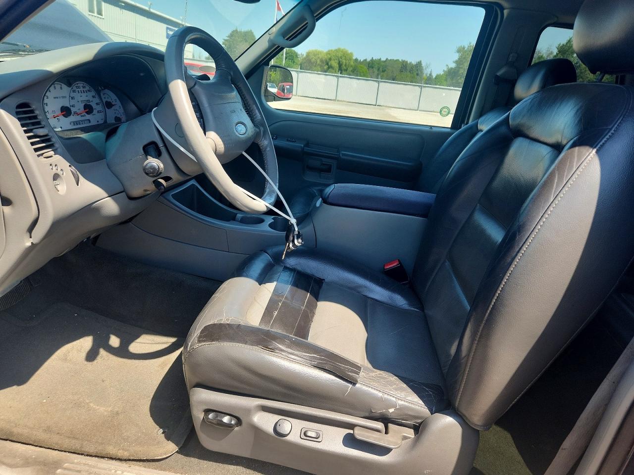 2003 Ford Explorer Sport Blue vin: 1FMZU70E03UA96463