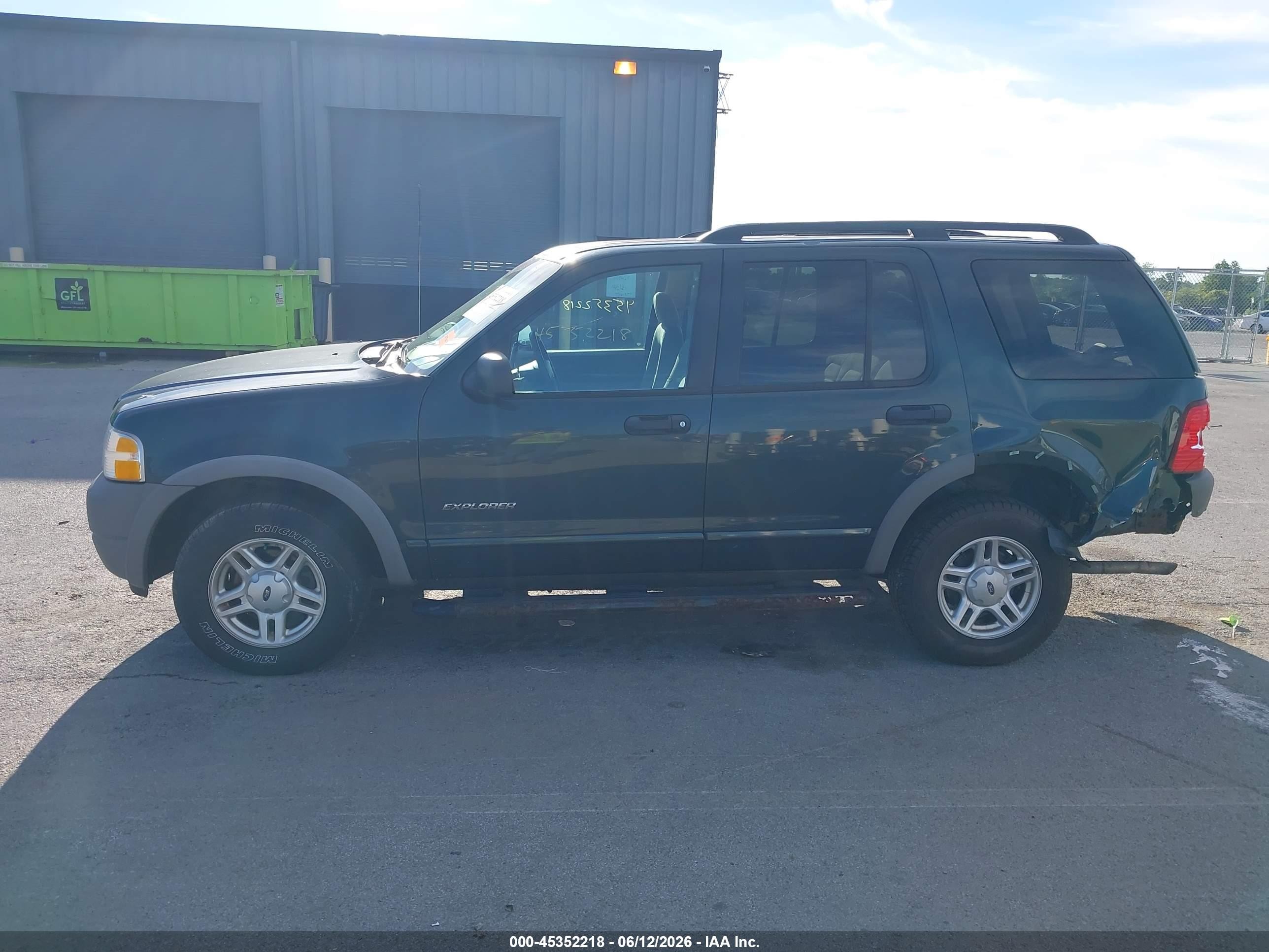 2002 Ford Explorer Xls Green vin: 1FMZU72E42ZC41079