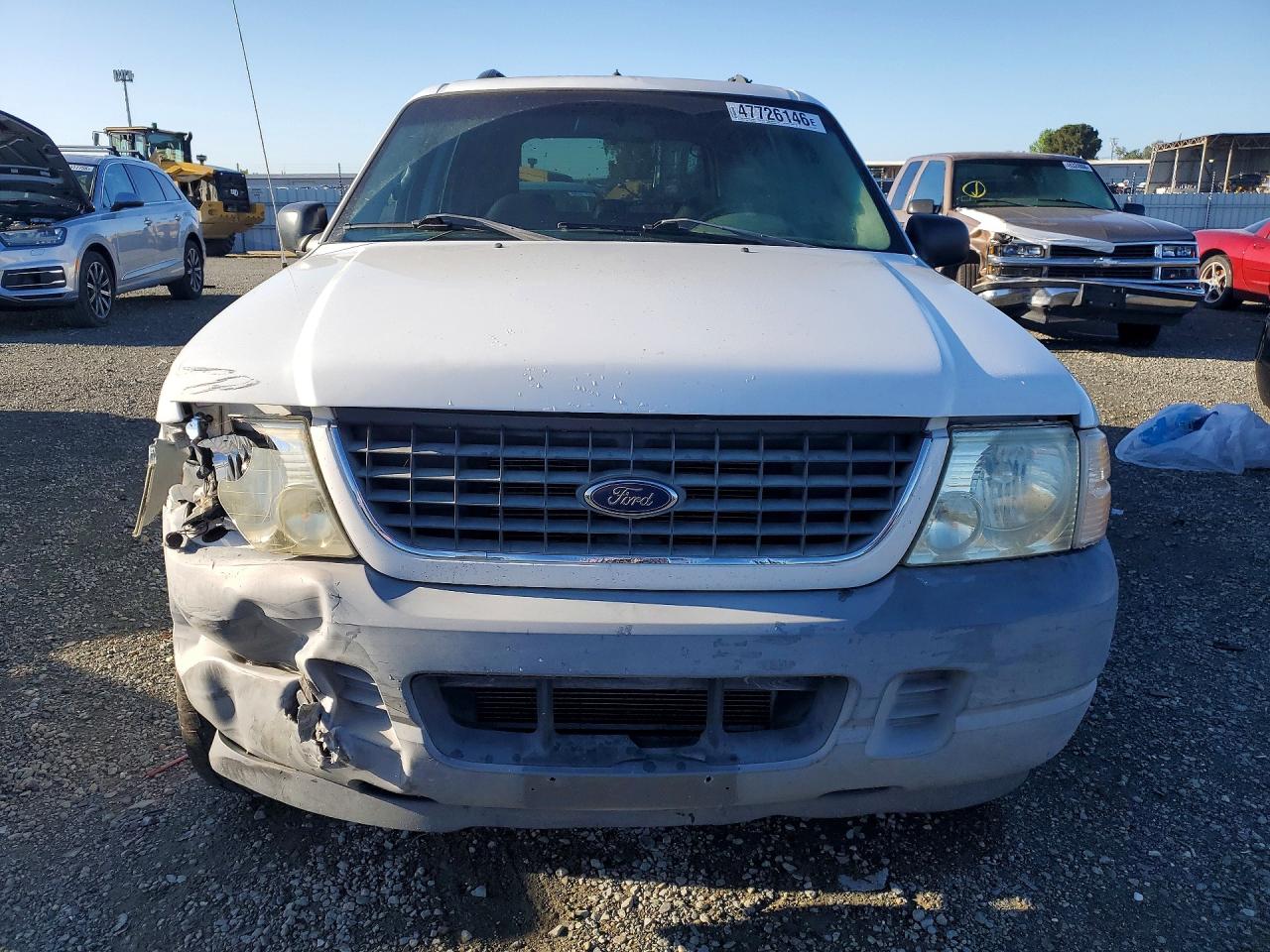 2002 Ford Explorer Xls White vin: 1FMZU72E72ZB59282
