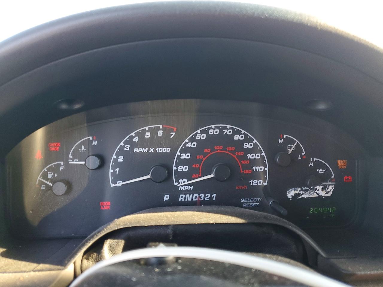 2002 Ford Explorer Xls White vin: 1FMZU72E72ZB59282