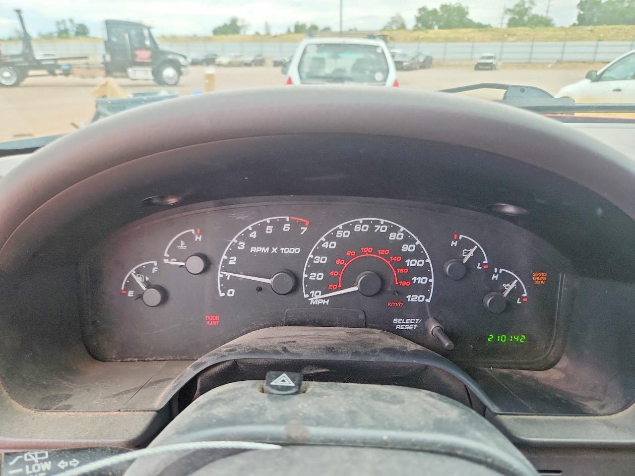 2002 Ford Explorer Xls Красный vin: 1FMZU72E72ZB62277