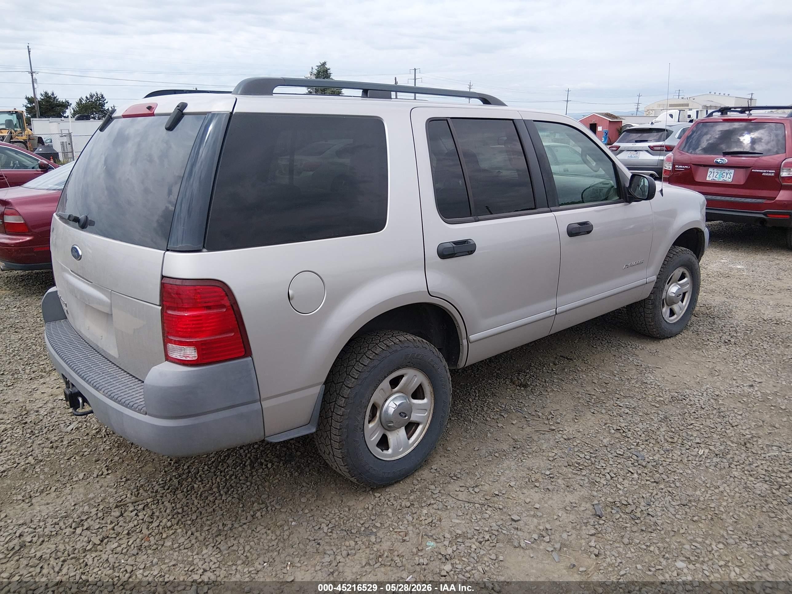 2002 Ford Explorer Xls Silver vin: 1FMZU72E72ZC49290