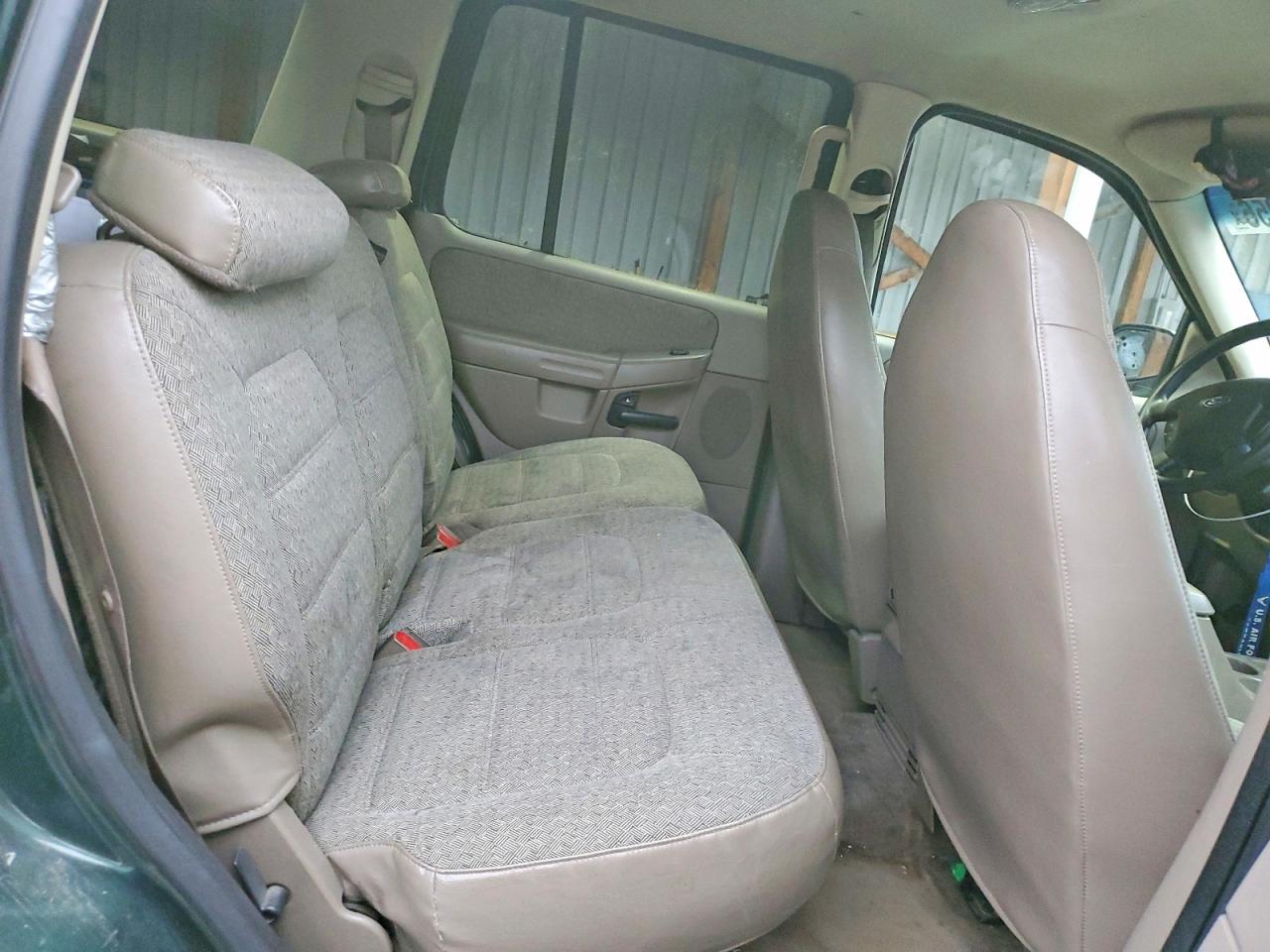 2002 Ford Explorer Xls Green vin: 1FMZU72EX2UA16324