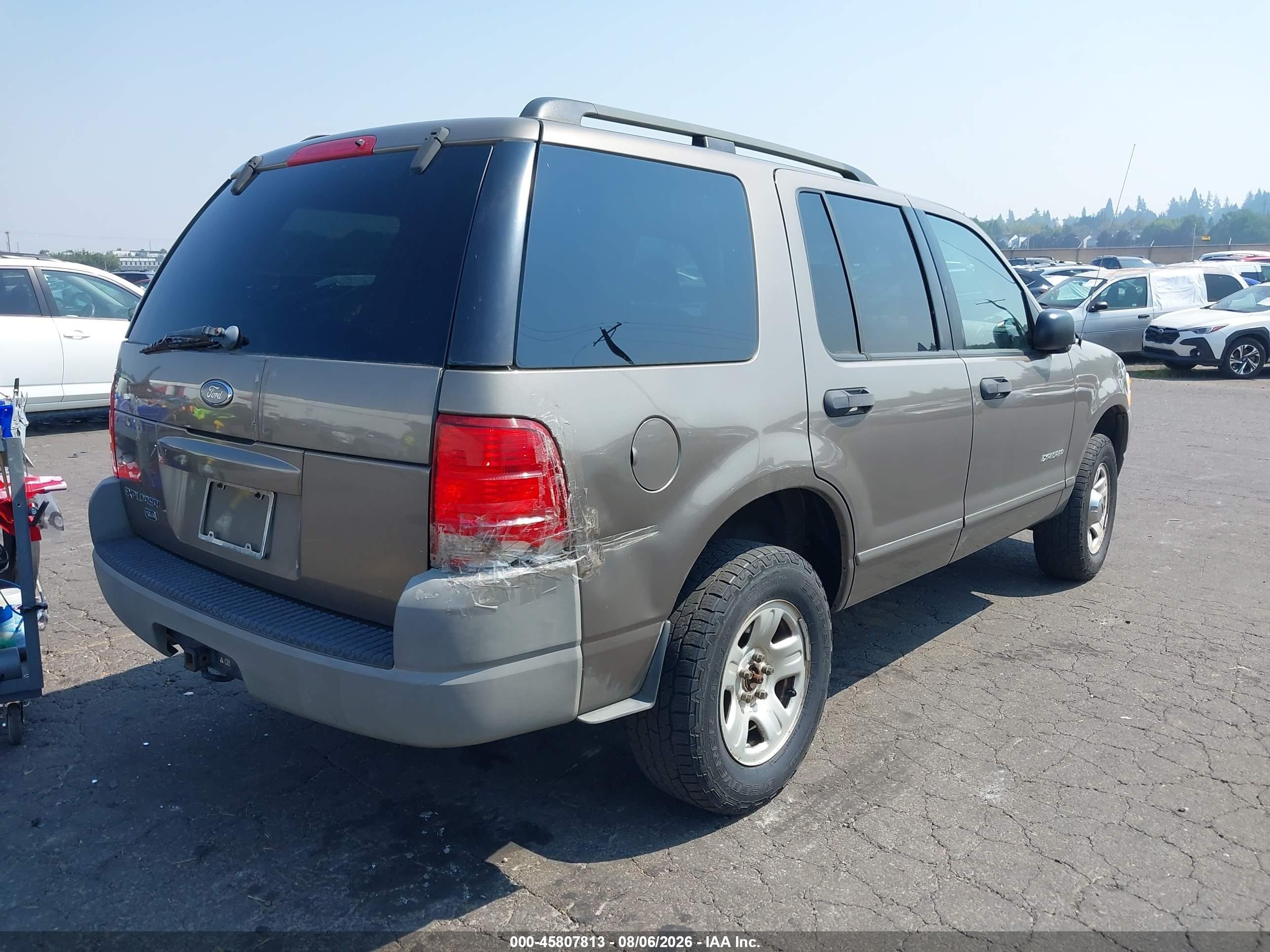 2002 Ford Explorer Xls Brown vin: 1FMZU72K02UD66180