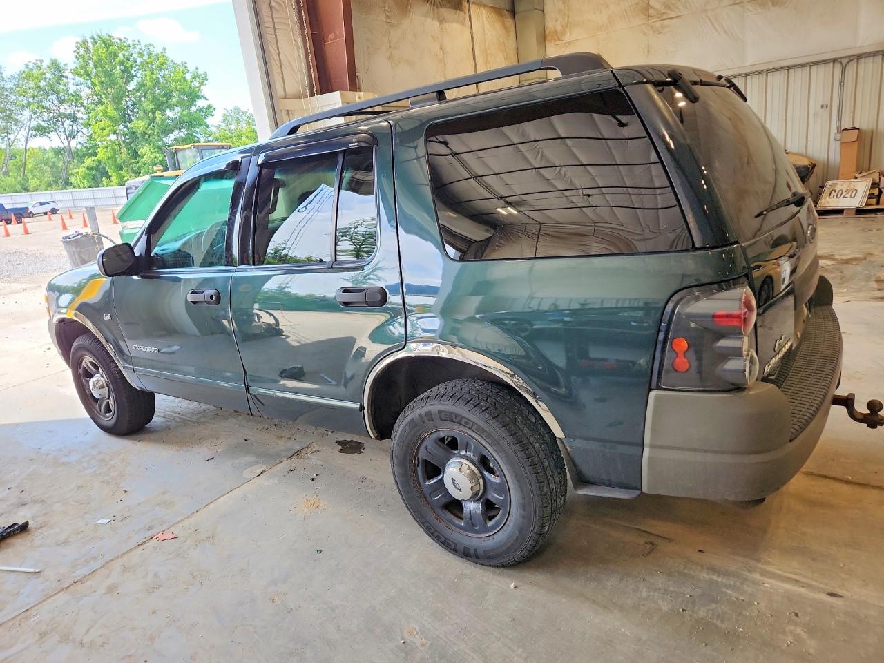 2002 Ford Explorer Xls Green vin: 1FMZU72K02ZC61190