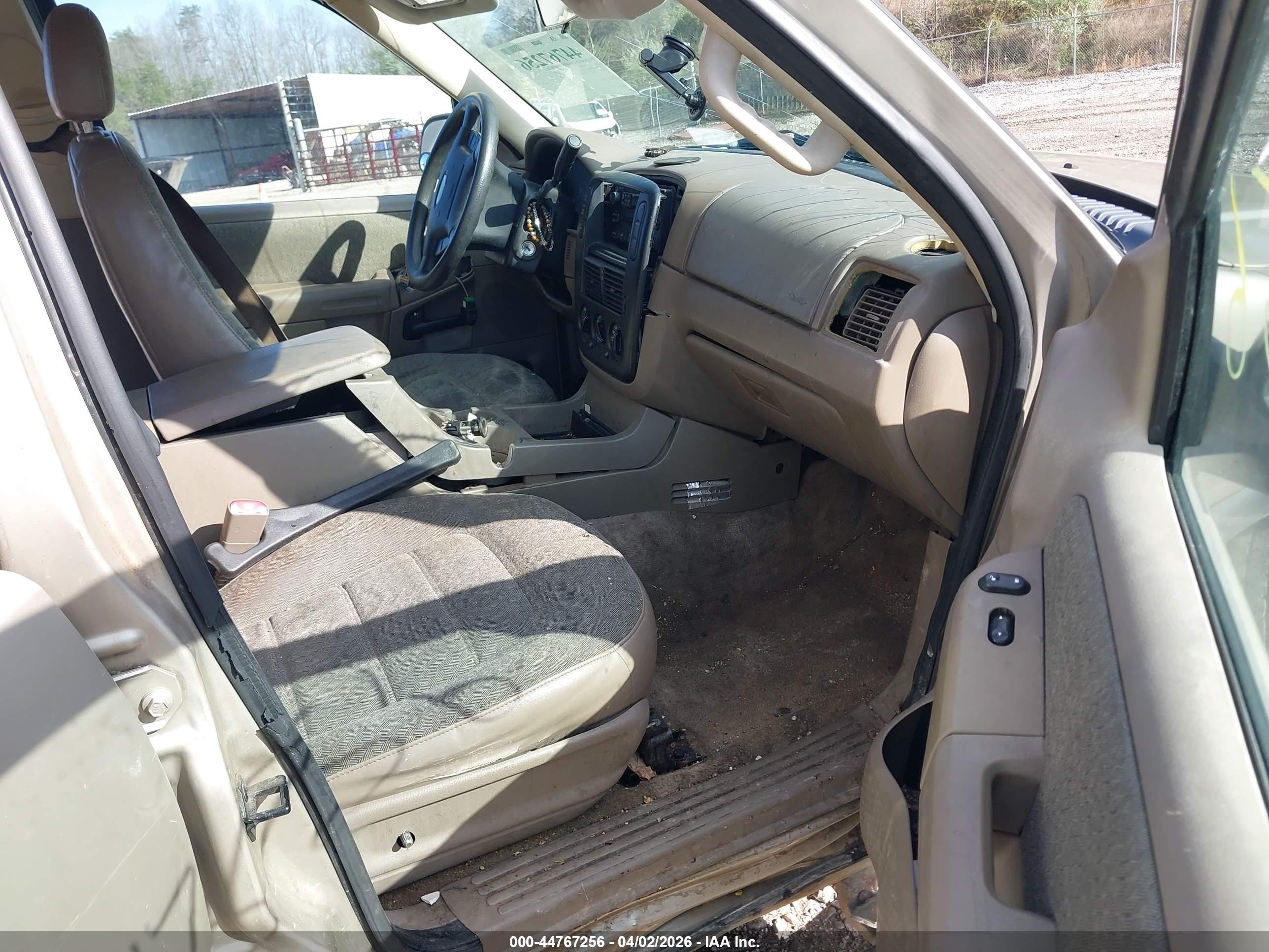 2004 Ford Explorer Xls Beige vin: 1FMZU72K04UB22290