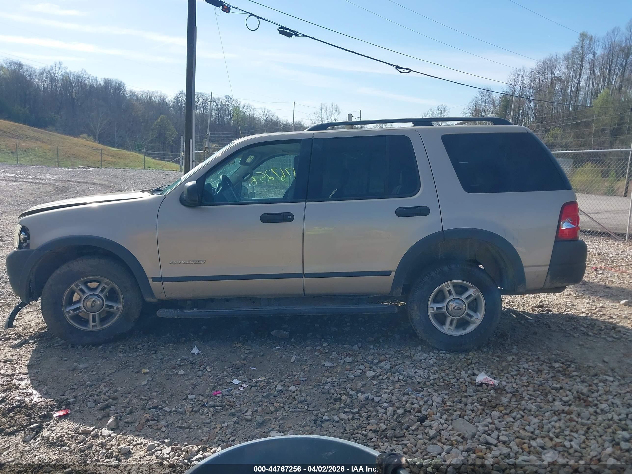 2004 Ford Explorer Xls Beige vin: 1FMZU72K04UB22290