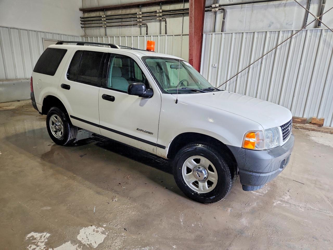 2004 Ford Explorer Xls White vin: 1FMZU72K04ZA93165