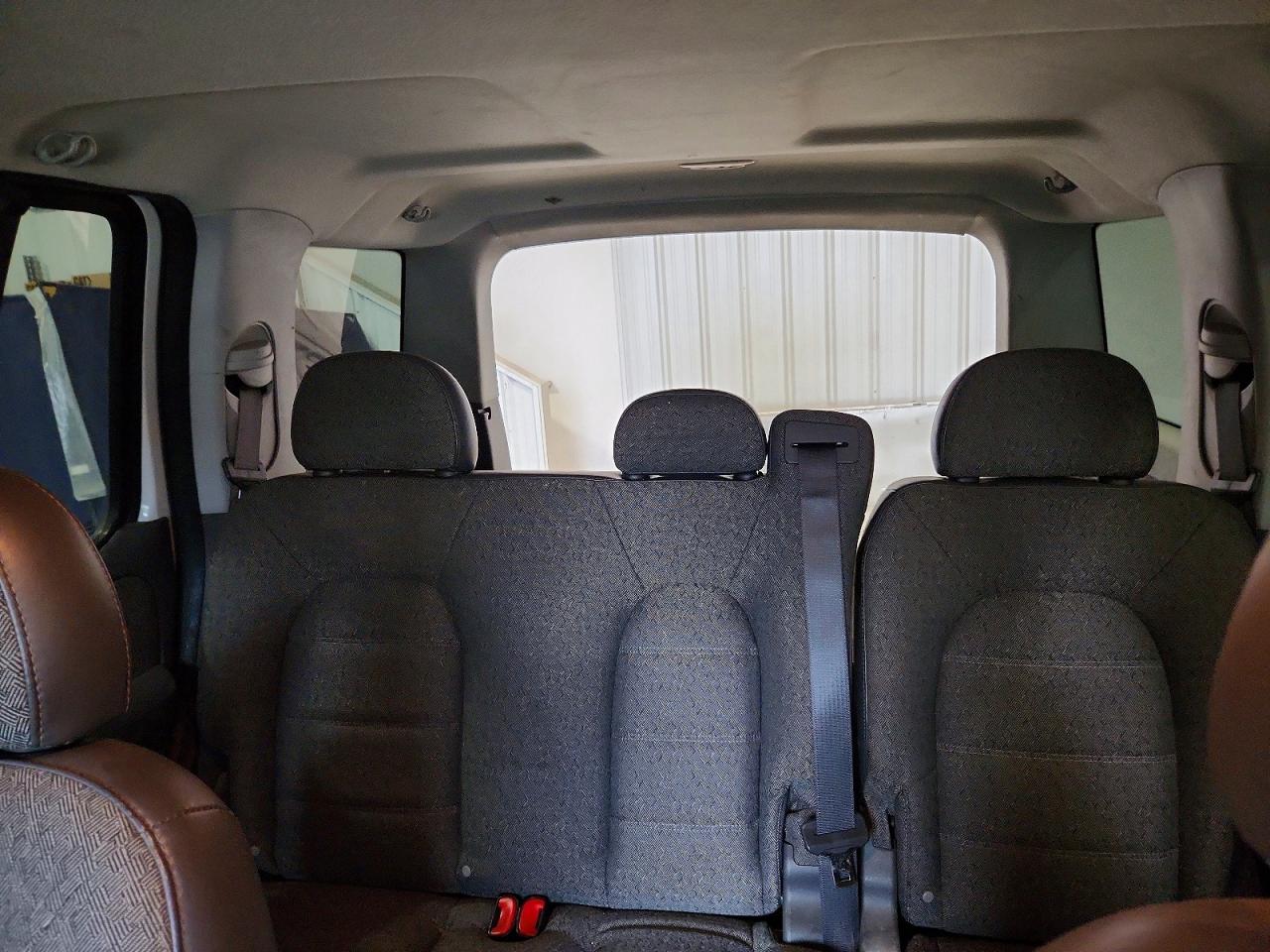 2004 Ford Explorer Xls White vin: 1FMZU72K04ZA93165