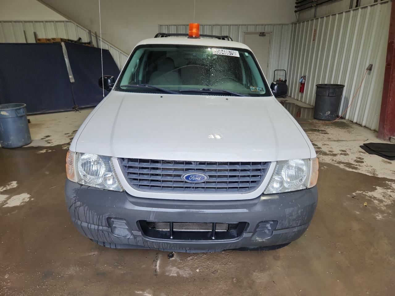 2004 Ford Explorer Xls White vin: 1FMZU72K04ZA93165 Damage: Hood, Chipped, 9