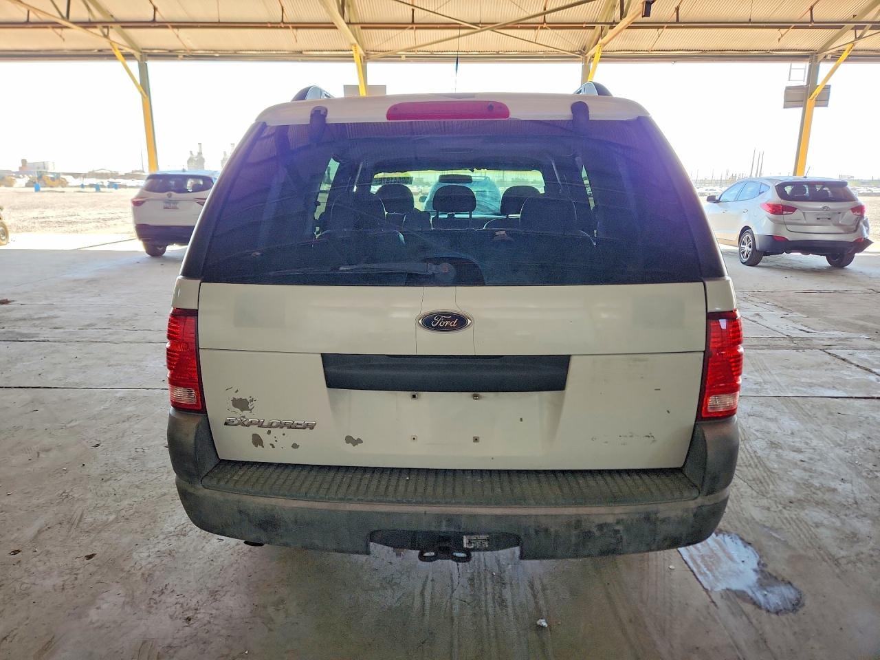 2004 Ford Explorer Xls White vin: 1FMZU72K04ZB02141