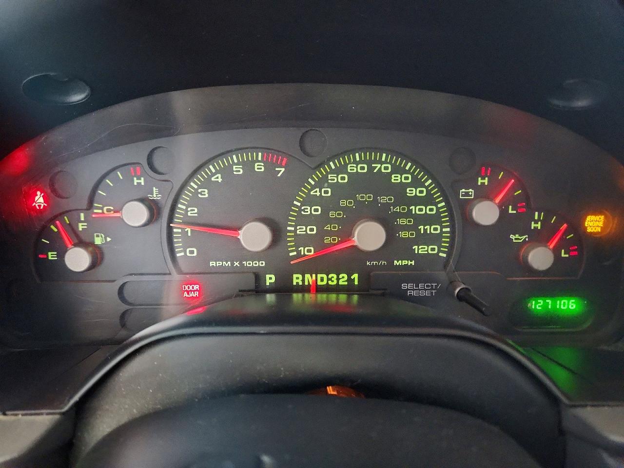 2004 Ford Explorer Xls White vin: 1FMZU72K04ZB02141