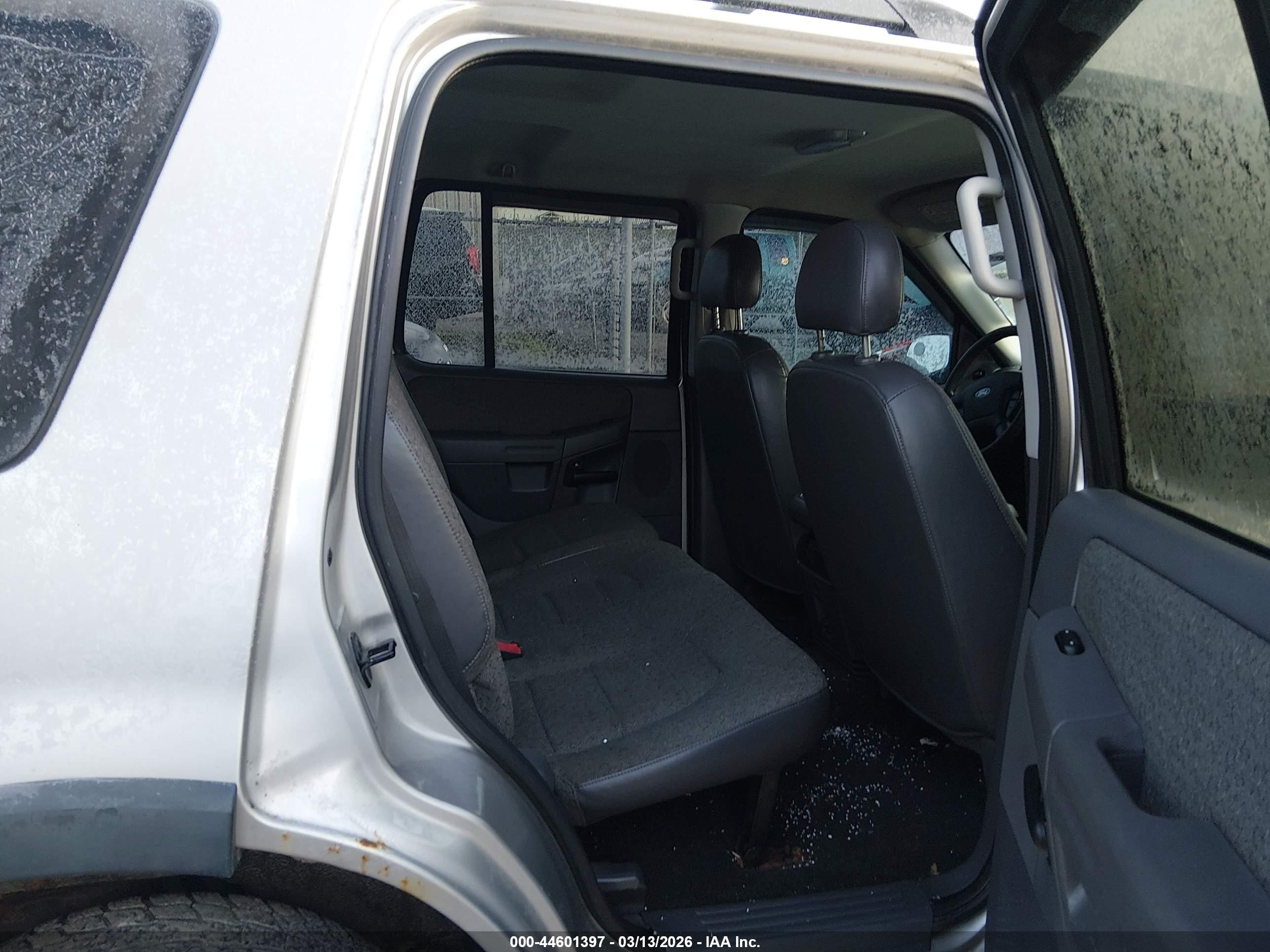 2005 Ford Explorer Xls/xls Sport Gray vin: 1FMZU72K05UB72074