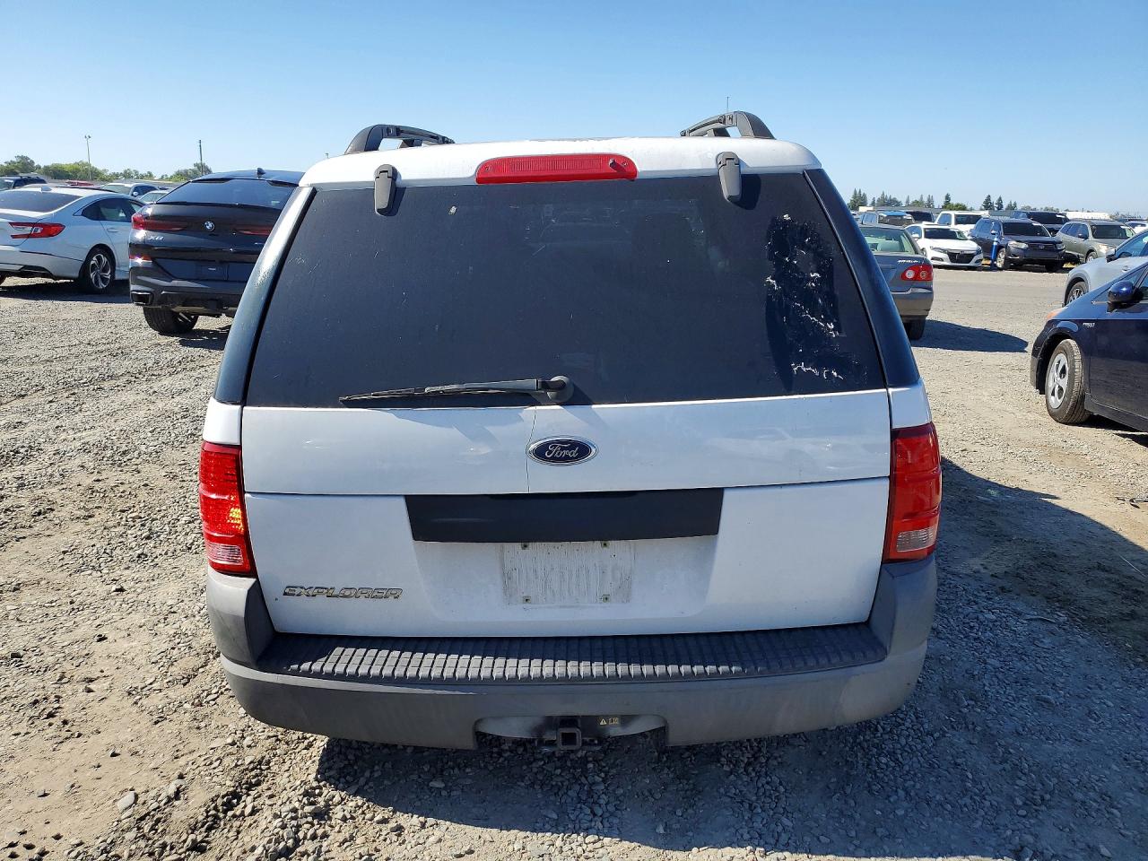 2003 Ford Explorer Xls White vin: 1FMZU72K23ZB01443