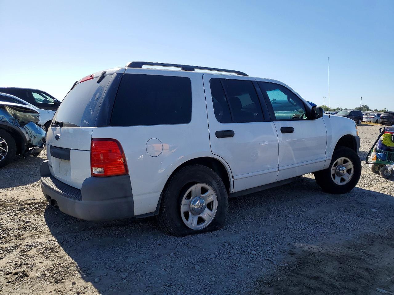 2003 Ford Explorer Xls White vin: 1FMZU72K23ZB01443