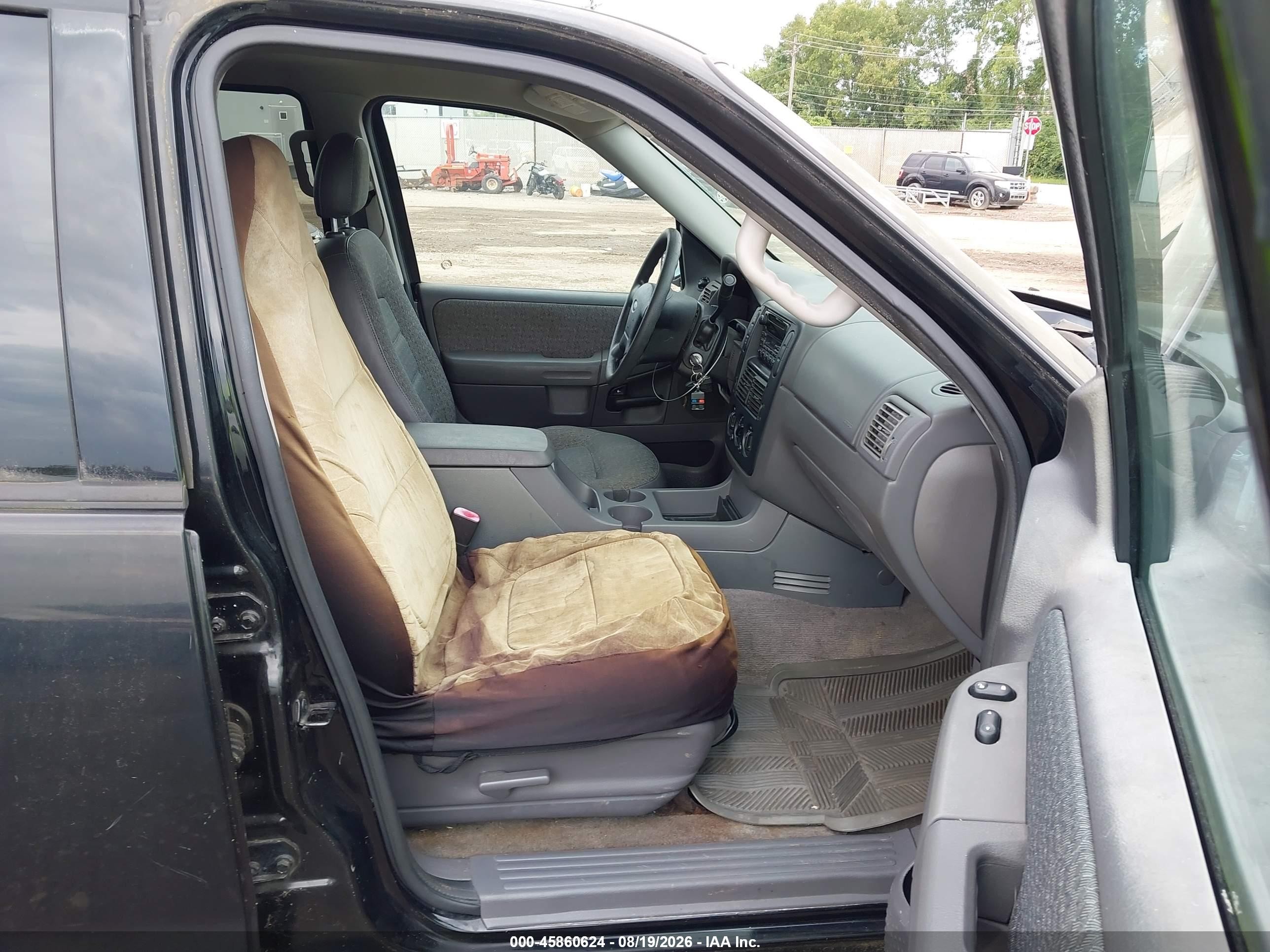 2003 Ford Explorer Xls Черный vin: 1FMZU72K33UC64695