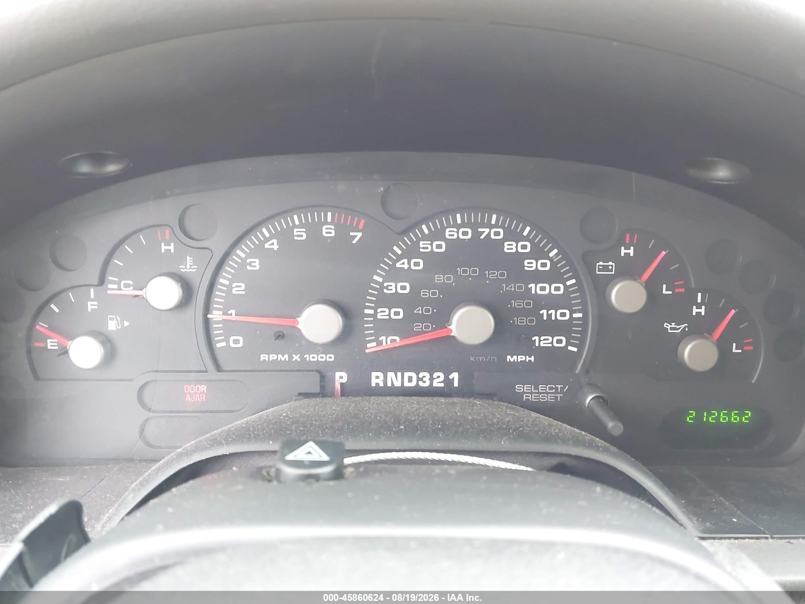 2003 Ford Explorer Xls Черный vin: 1FMZU72K33UC64695