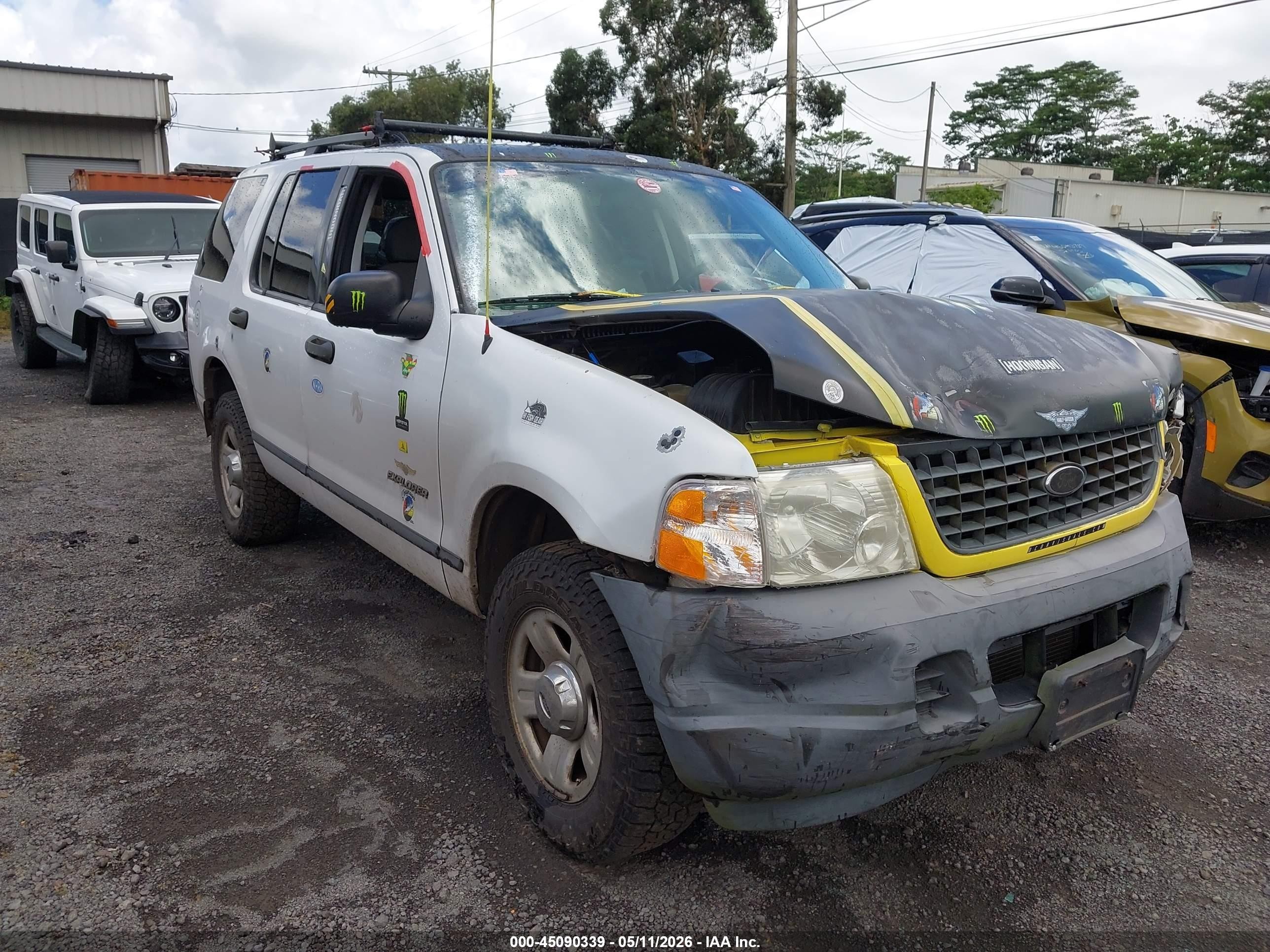 2004 Ford Explorer Xls White vin: 1FMZU72K44ZA19408