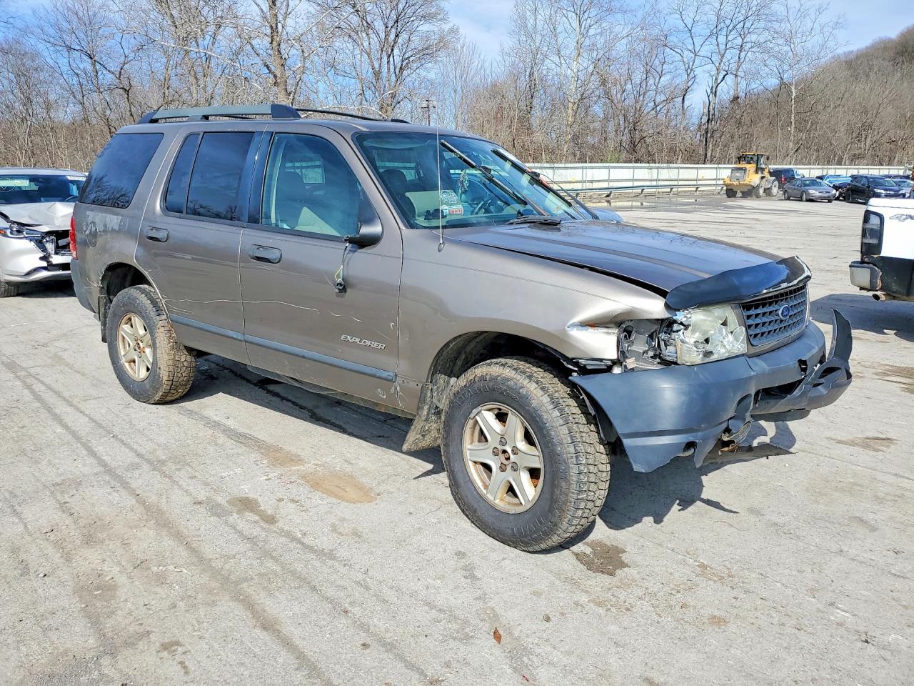 2005 Ford Explorer Xls Tan vin: 1FMZU72K45UB00052