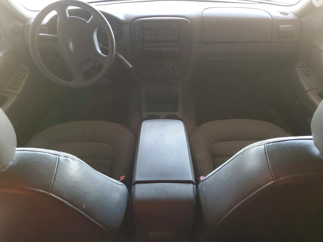 2004 Ford Explorer Xls White vin: 1FMZU72K74ZB12701