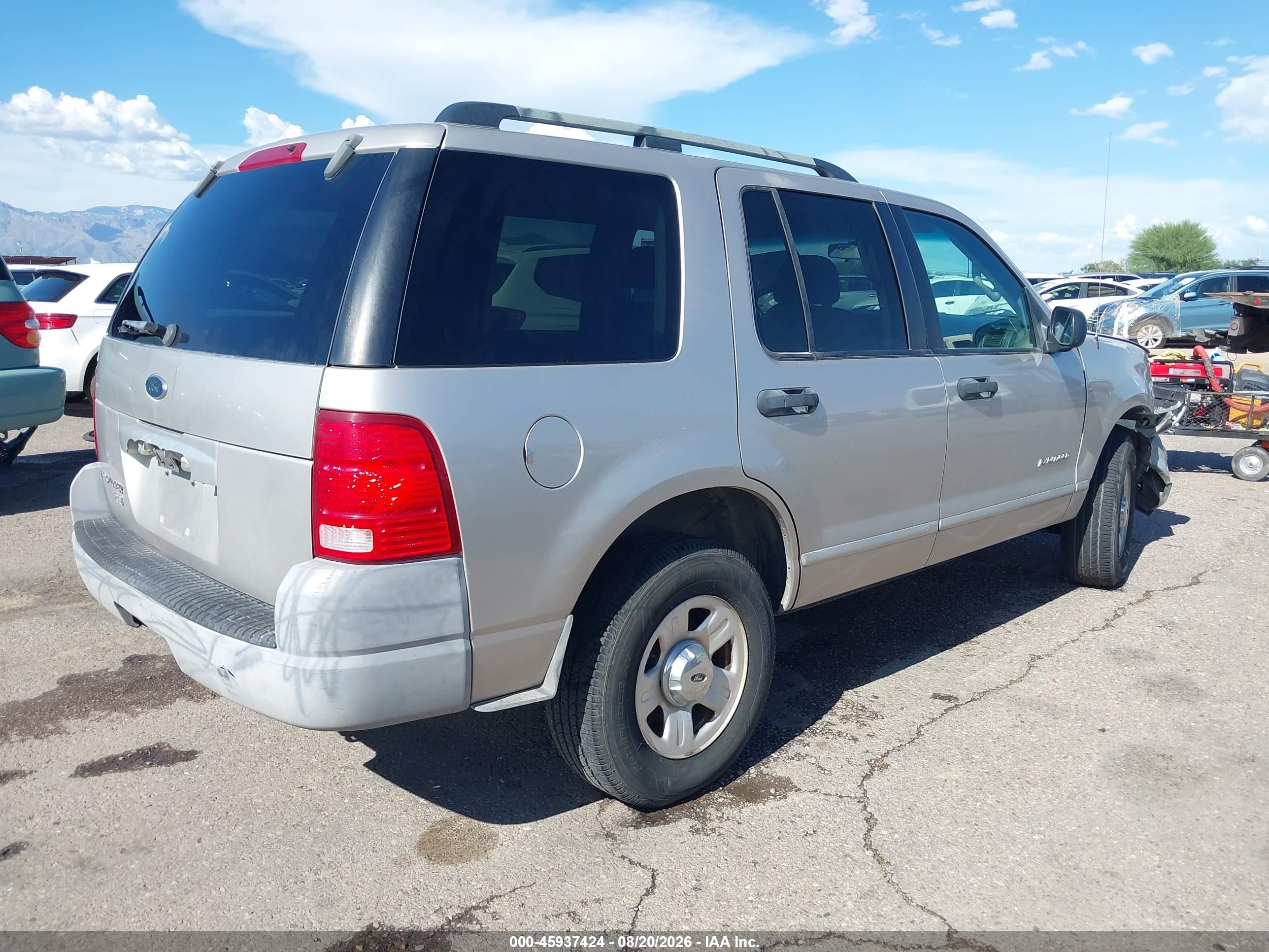2002 Ford Explorer Xls Silver vin: 1FMZU72K82UD62202