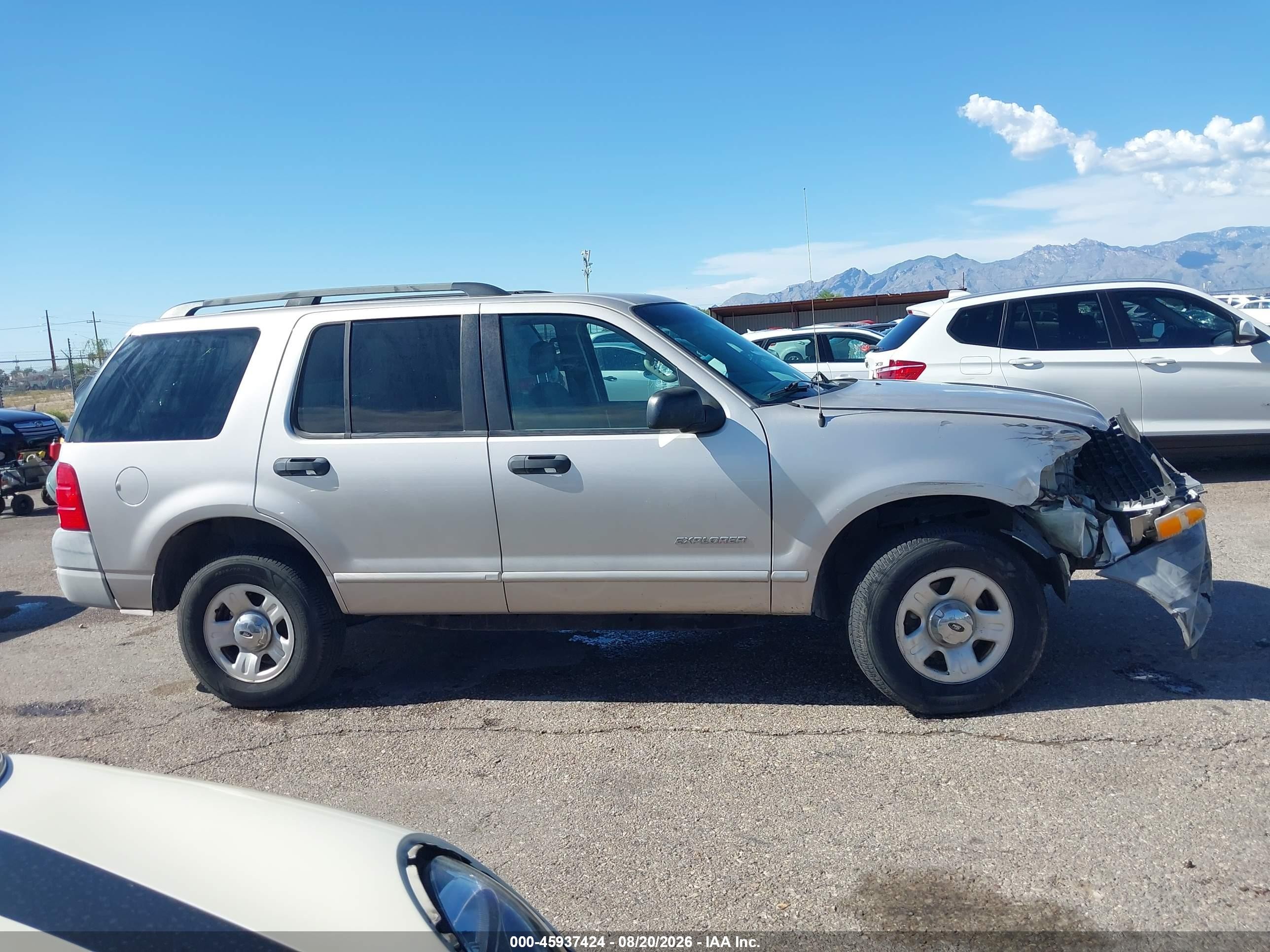 2002 Ford Explorer Xls Silver vin: 1FMZU72K82UD62202