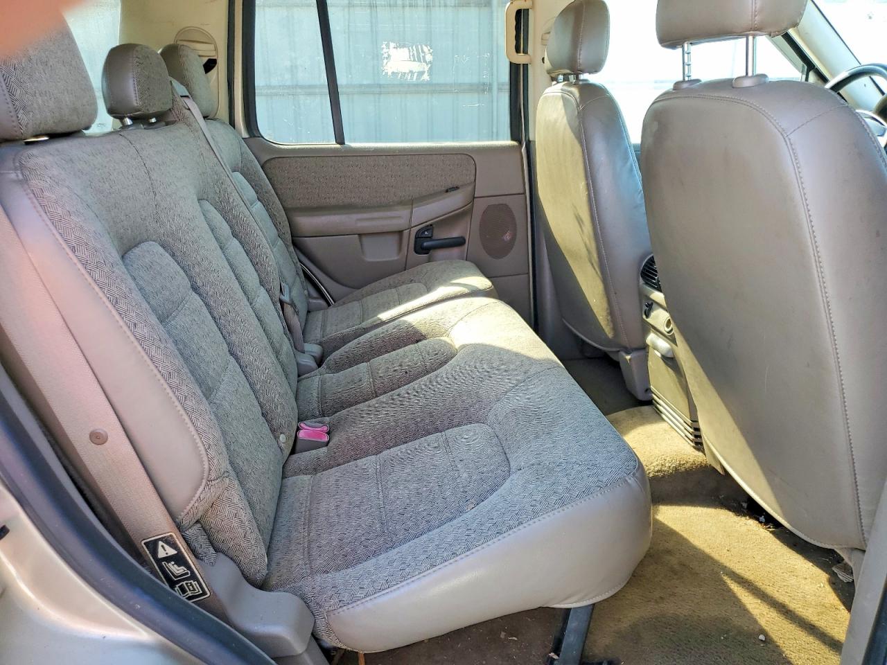 2003 Ford Explorer Xls Beige vin: 1FMZU72K83UB23198