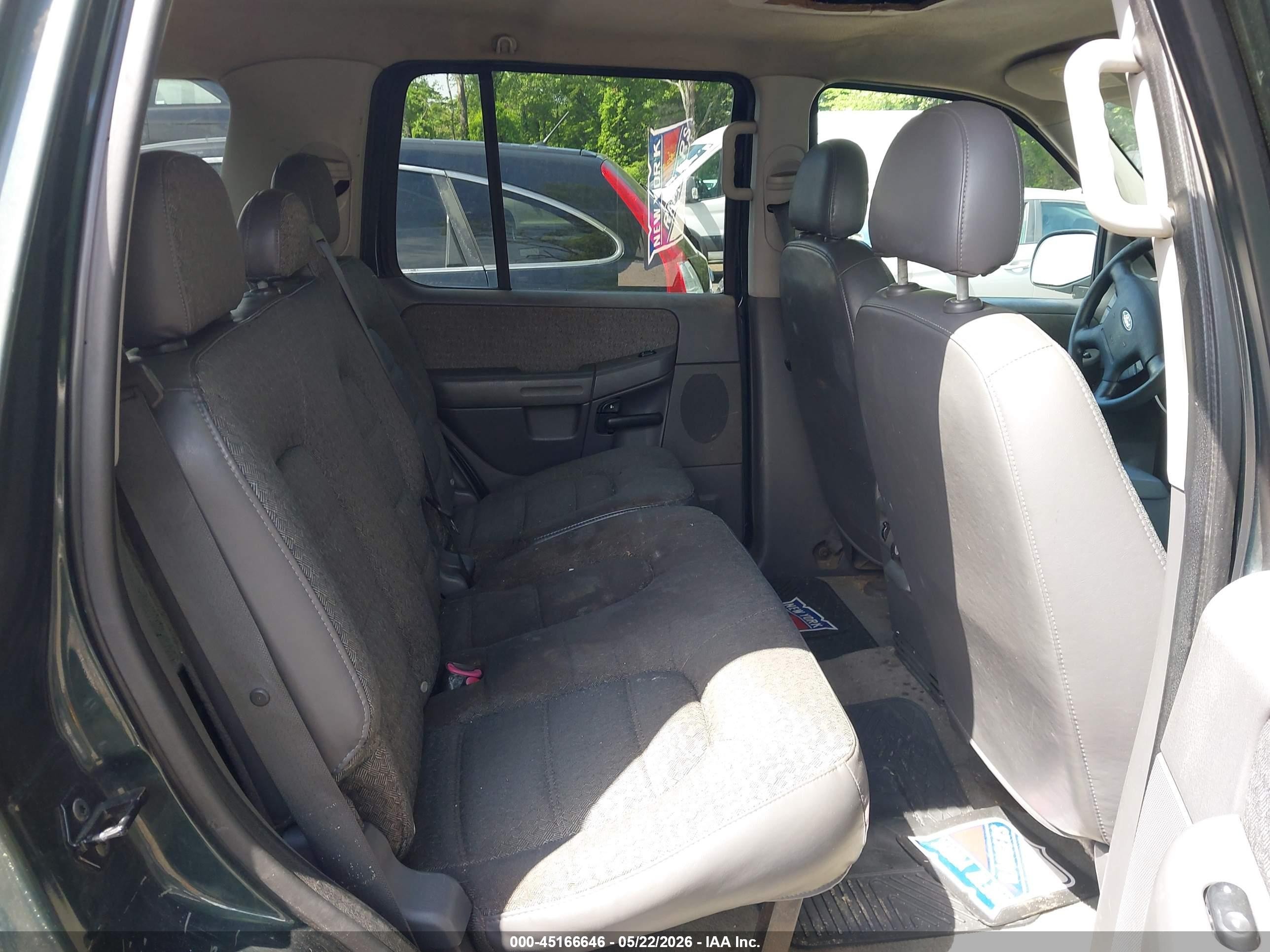 2003 Ford Explorer Xls Green vin: 1FMZU72KX3UB85265