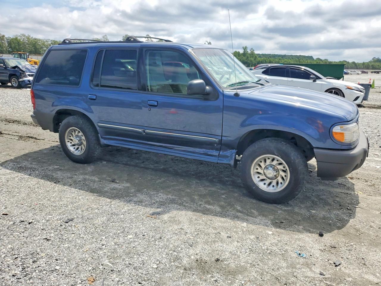 2000 Ford Explorer Xls Синий vin: 1FMZU72X2YZB70927