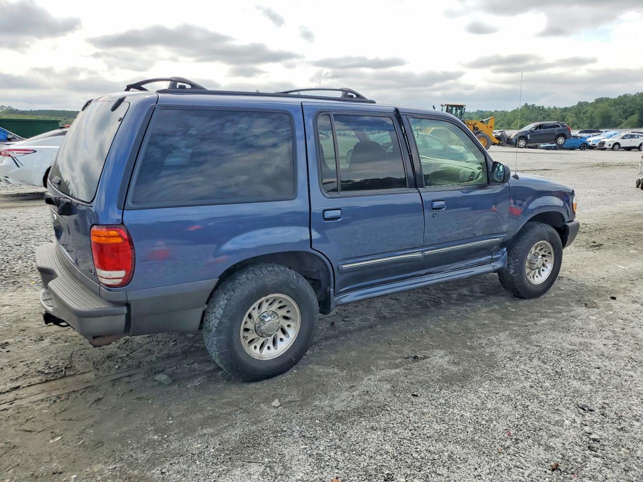 2000 Ford Explorer Xls Синий vin: 1FMZU72X2YZB70927