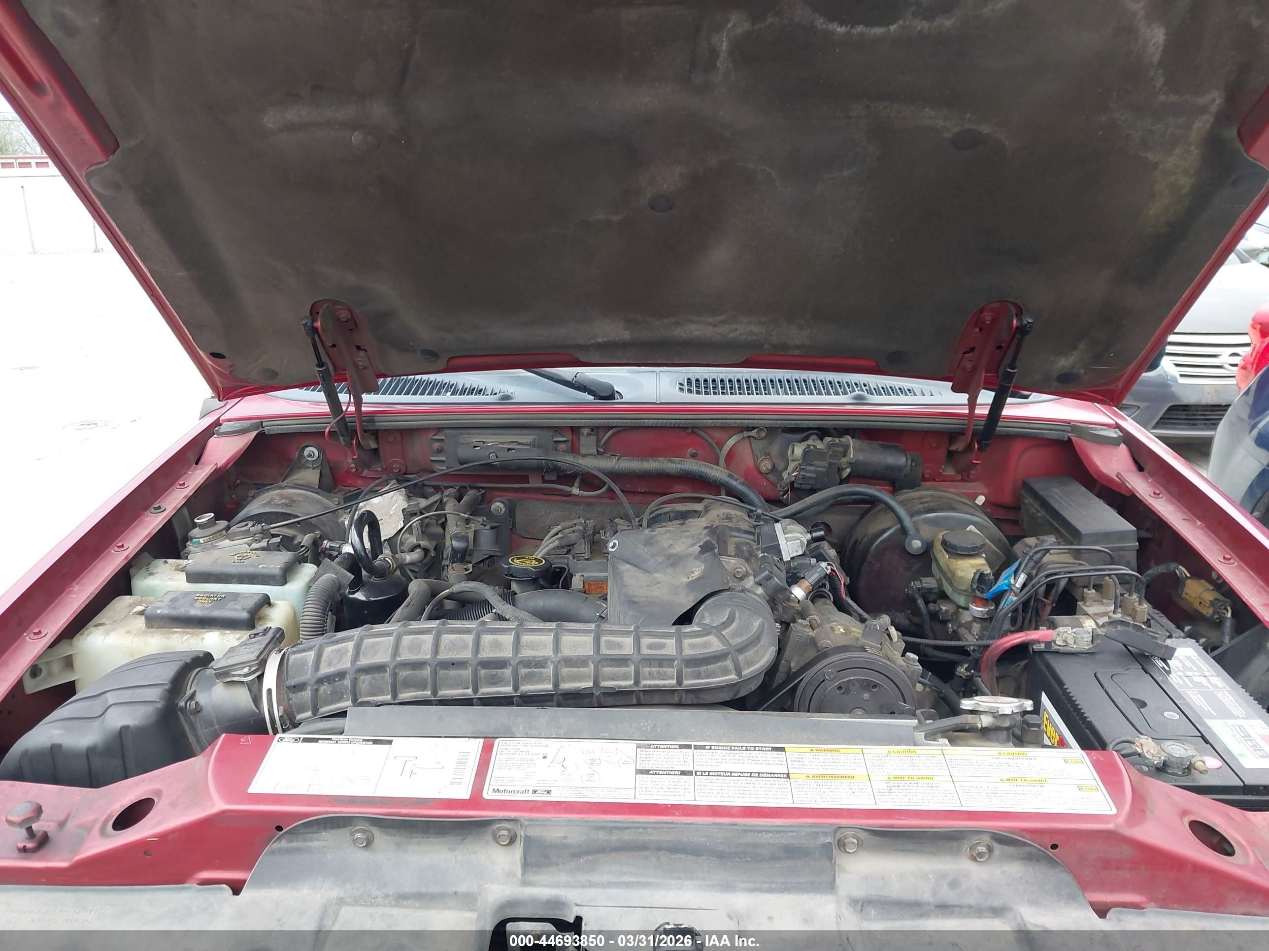 2000 Ford Explorer Xls Red vin: 1FMZU72X5YZA73740